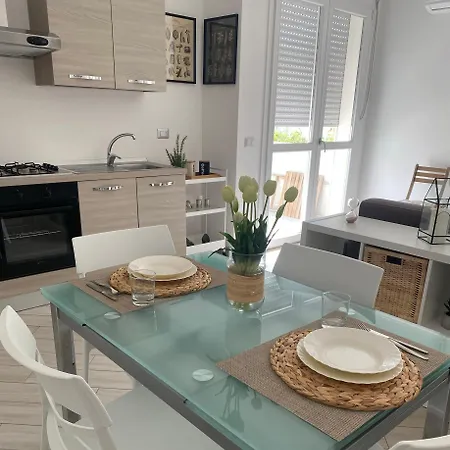 Casa Vacanze Porto Torres Apartment *